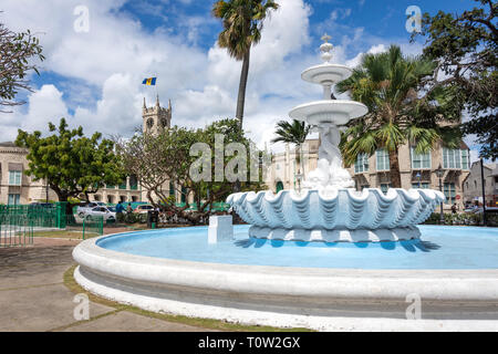 Fontana in La National Heroes Square, Bridgetown, St Michael parrocchia, Barbados, Piccole Antille, dei Caraibi Foto Stock