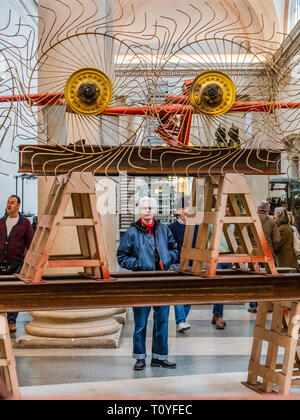 Londra, Regno Unito. 22 mar 2019. Tate Britain Commissione 2019: Mike Nelson. Inaugurato il 18 marzo 2019, l'annuale Commissione invita gli artisti a fare un lavoro in risposta all'architettura unica e la storia di neo-classico gallerie Duveen nel cuore di Tate Britain. Credito: Guy Bell/Alamy Live News Foto Stock