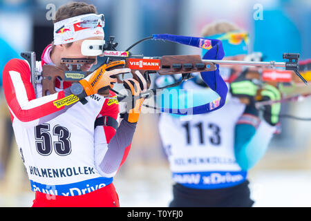 Oslo, Norvegia. 22 Mar, 2019. BMW IBU Coppa del Mondo di Biathlon. 22 marzo 2019 Felix Leitner di Austria compete in uomini 10km sprint durante la BMW IBU Coppa del Mondo di Biathlon a Holmenkollen a Oslo, Norvegia. Credito: Nigel Waldron/Alamy Live News Foto Stock