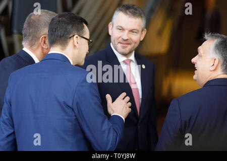 Bruxelles, Belgio. 22 mar 2019. Primo Ministro della Repubblica ceca Andrej Babis, Prime Minsiter di Polonia Mateusz Morawiecki, Primo Ministro della Slovacchia Pietro Pellegrini e Prime Minsiter di Ungheria Viktor Orban colloqui presso l'Unione europea leaders summit a Bruxelles Credito: Alex Musta/Alamy Live News Foto Stock