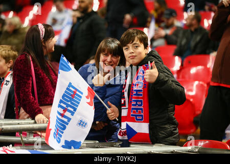 Londra, Regno Unito. 22 mar 2019. Tifosi inglesi durante la UEFA campionato europeo Gruppo un match di qualificazione tra Inghilterra e Repubblica ceca allo stadio di Wembley, Londra sabato 23 marzo 2019. (Credit: Leila Coker | MI News) Credito: MI News & Sport /Alamy Live News Foto Stock