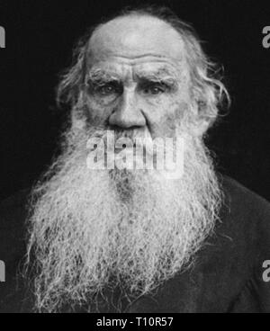 Conte Nikolayevich Lev Tolstoj, solitamente denominati in inglese come Leo Tolstoj è stato uno scrittore russo che è considerato come uno dei più grandi autori di tutti i tempi. Scansionata da materiale di immagine negli archivi della stampa Ritratto - Servizio (ex premere ritratto Bureau). Foto Stock