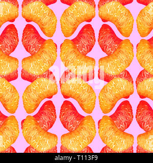 Di pompelmo e di arancio o mandarino, fette in forma geometrica, seamless pattern design, dipinte a mano illustrazione ad acquerello, soft viola ba Foto Stock