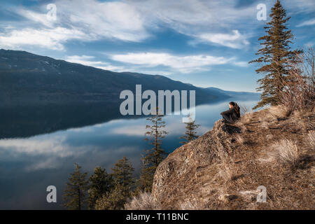 Kelowna, Lago Okanagan, British Columbia, Canada - relax in mezzo alla natura - guardando la natura - un bellissimo paesaggio - Immagine - Immagine Foto Stock