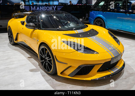 Ginevra, Svizzera - Marzo 5, 2019: Widebody Mansory Lotus Evora GTE Final Edition auto sportiva esposti all'ottantanovesimo Geneva International Motor Show. Foto Stock