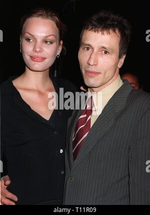LOS ANGELES, CA. Novembre 21, 1997: Attore Michael Wincott & data a premiere del suo nuovo film, 'Alien risurrezione,' a Los Angeles. Foto Stock