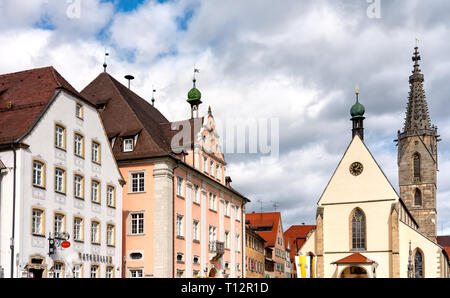 Rottenburg am Neckar, Germania, 16/03/2019: Rottenburg, il pittoresco vescovo della città sul fiume Neckar Foto Stock