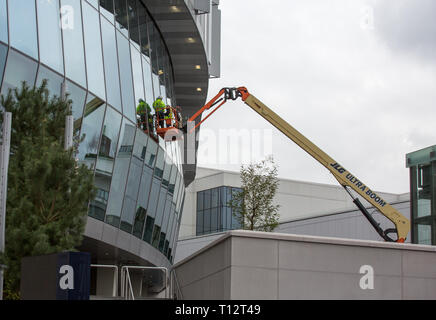 Tottenham Hotspur Stadium nelle sue fasi finali di completamento a High Road (White Hart Lane), Londra, Inghilterra il 19 marzo 2019. Foto di Andy Rowland. Foto Stock
