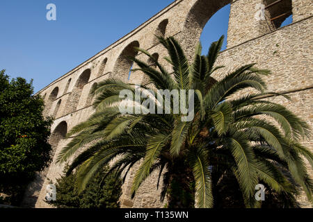 La ben conservata la pietra greca, romana,acquedotto bizantino Kavala, Grecia Foto Stock