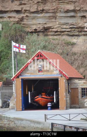 Staithes e Runswick scialuppa di salvataggio Station - Yorkshire - REGNO UNITO Foto Stock