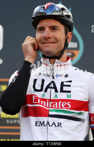 Jan Polanc del Team UAE Emirates durante il Milan San Remo 2019,110esima edizione, Presentazione des Team su Marzo 23, 2019 a Milano , Italia - Photo Laurent Lairys / MAXPPP Credito: Laurent Lairys/Agence Locevaphotos/Alamy Live News Foto Stock