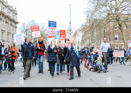 Londra, Inghilterra, Regno Unito. Il 23 marzo 2019. Brexit marzo voto popolare marcia di protesta © Benjamin John/ Alamy Live News. Foto Stock