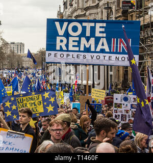 Londra, UK, 23 marzo, 2019. In prossimità di un milione di persone hanno manifestato in centro a Londra per chiedere una votazione dei popoli su brexit. David Rowe/ Alamy Live News. Foto Stock