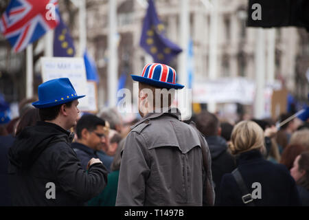 Mettalo Alla Gente Marzo Nel Centro Di Londra, Londra.Uk. 23 Marzo 2019.Credit: Ng’Ang’A/Alamy Live News. Foto Stock