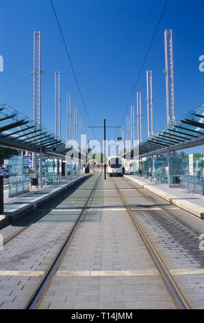 Nantes, Tram e stazione Le Cardo Foto Stock
