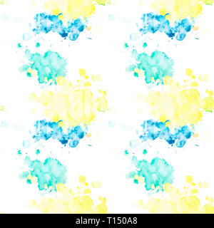 Modello senza cuciture con multicolore acquerello blot con schizzi e macchie su uno sfondo bianco. Acquerello macchie di giallo, verde e blu. Dolce Foto Stock