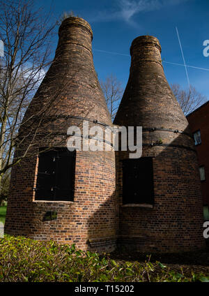 Ripristinato bottiglia forni, serratura 38 (ex fabbrica Twyfords), Cliffe Vale, Stoke-on-Trent, Regno Unito Foto Stock