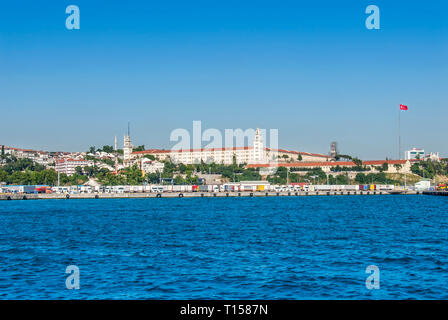 Istanbul, Turchia, 8 Giugno 2018: Caserma Selimiye a Harem Uskudar quartiere di Istanbul Foto Stock