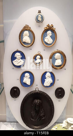 La collezione Jasperware realizzato da Josiah Wedgwood la fabbrica di Lady Lever Art Gallery di Port Sunlight village creato da William Hesketh leva Foto Stock