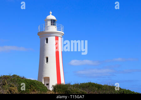 Mersey Bluff Lighthouse vicino a Devonport sulla costa settentrionale della Tasmania. Il faro è stato costruito nel 1889 e rimane oggi in servizio se è Foto Stock