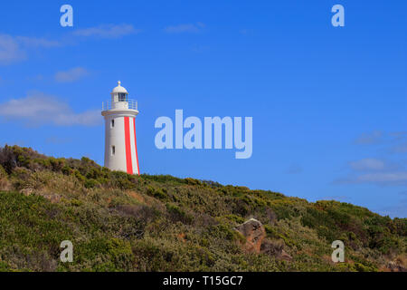 Mersey Bluff Lighthouse vicino a Devonport sulla costa settentrionale della Tasmania. Il faro è stato costruito nel 1889 e rimane oggi in servizio se è Foto Stock