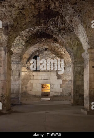 Croazia, Split - Giugno 2018: imperatore romano Diocleziano Palace Catacombe di Split. Utilizzato come location del film per il gioco dei troni serie TV Foto Stock