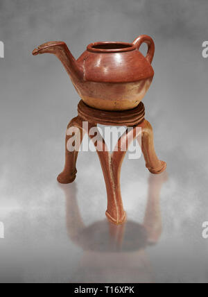 Terra cotta Hittita becher lato sagomato insufflato teiera e tre zampe - stand 1700 BC a 1500BC - Kültepe Kanesh - Museo della Civiltà anatolica, Foto Stock