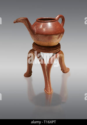 Terra cotta Hittita becher lato sagomato insufflato teiera e tre zampe - stand 1700 BC a 1500BC - Kültepe Kanesh - Museo della Civiltà anatolica, Foto Stock