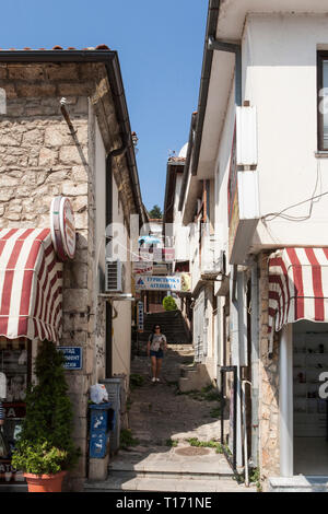 Piccola strada a Ohrid, città vecchia, Macedonia, Balcani Foto Stock