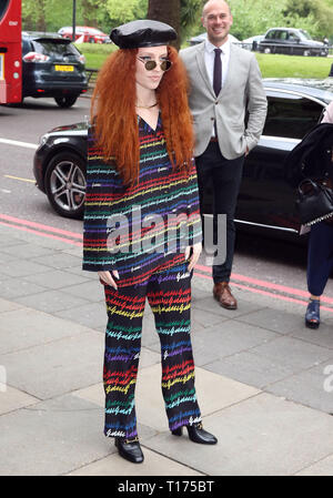 19 maggio 2016 - Londra, Inghilterra, Regno Unito - Ivor Novello Awards 2016, Grosvenor House Hotel - al di fuori degli arrivi mostra fotografica: Jess Glynne Foto Stock