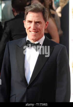 Maggio 08, 2016 - Londra, Inghilterra, Regno Unito - TV BAFTA Awards 2016, Royal Festival Hall - tappeto rosso arrivi mostra fotografica: Rob Brydon Foto Stock