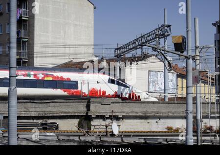 Milano (Italia), la stazione centrale, Svizzera / Tedesco il treno ad alta velocità Foto Stock