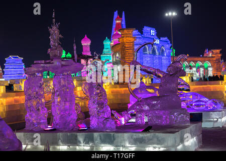 International neve e ghiaccio festival che si svolge ogni inverno a Harbin, Cina Foto Stock