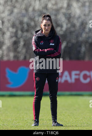 Dartford, Kent, Regno Unito. Il 24 marzo 2019. Man Utd coaching personale durante la FAWSL 2 corrispondenza tra Charlton Athletic donne e il Manchester United donne presso Oakwood, Old Rd, Crayford, Dartford Kent, DA1 4DN il 24 marzo 2019. Foto di Andy Rowland. Credito: Andrew Rowland/Alamy Live News Foto Stock