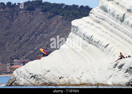 Dettagli della Scala dei Turchi, il paesaggio e la vita locale Foto Stock