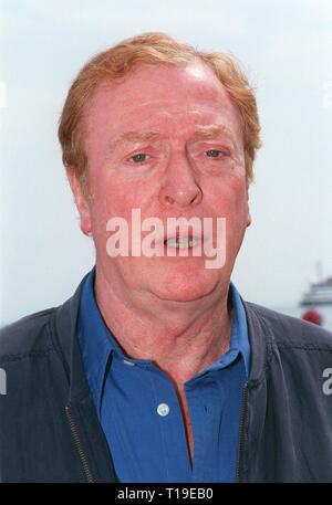 CANNES, Francia - 17 Maggio 1998: Attore Michael Caine a Miramax Films party presso il Festival del Cinema di Cannes. Foto Stock