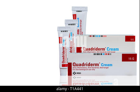 CHONBURI, Thailandia-ottobre 27, 2018 : Quadriderm crema anti-infiammatoria, anti-batterico, e antifungini. Il prodotto contiene il betametasone valerato Foto Stock