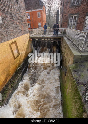 In legno antico mulino ad acqua nel borgo medievale di Ribe, Danimarca Foto Stock