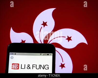 IIn questa foto illustrazione un Li & Fung visto il logo visualizzato su un telefono intelligente. Foto Stock