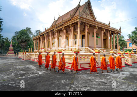 Kh'leang Pagoda è antica, Soc Trang provincia, Vietnam - Gennaio 26, 2019: l'attività quotidiana del Buddha monaci di Kh'leang Pagoda è antica nella Soc Tr Foto Stock