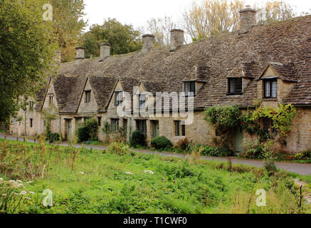 Cottage di tessitori di Arlington fila in Cotswolds Foto Stock