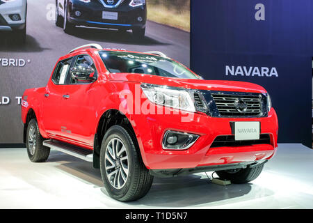 Nonthaburi-Thailand 5 dic. 2017: Nissan Navara VGS TURBO sul display del 34th Thailandia Motor Expo 2017 su 1 - 11 DIC 2017 Foto Stock