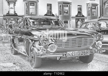 I tre castelli Vintage auto da rally, Llandudno. L'effetto cromato dà l'immagine un aspetto metallico. Foto Stock