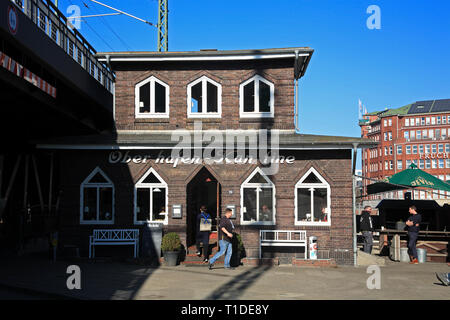 Ristorante Oberhafen-Kantine, HafenCity di Amburgo, Germania, Europa Foto Stock