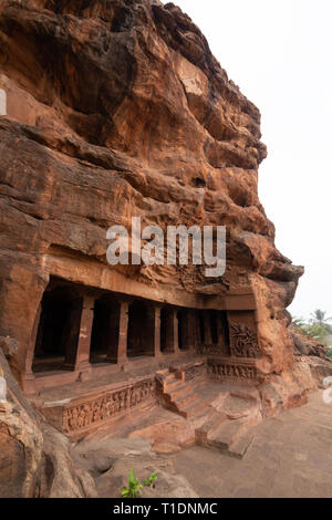 Grotta templi; Badami, Karnataka, India Foto Stock