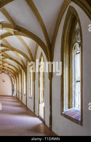 Blaubeuren, Germania - 24 Marzo 2019: un corridoio interno di Blaubeuren Abbey (Kloster Blaubeuren) a Blaubeuren, Germania. Foto Stock