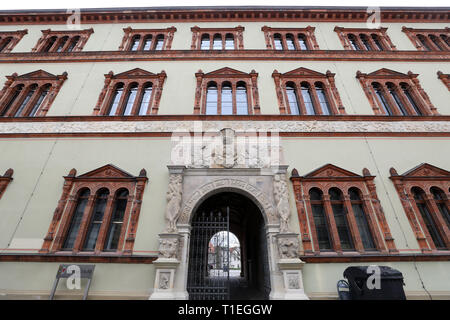 Wismar in Germania. 26 Mar, 2019. Vista esterna della sede principale del tribunale distrettuale di Wismar. Credito: Bernd Wüstneck/dpa/Alamy Live News Foto Stock