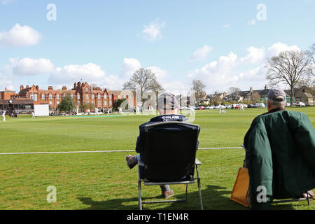 CAMBRIDGE Regno Unito - 26 Marzo 2019: una vista generale durante il Cambridge MCCU v Essex, partita di cricket a Fenners Cricket Ground, Cambridge, Cambridgeshire, Regno Unito: Credito sportivo europeo Agenzia fotografica/Alamy Live News Foto Stock