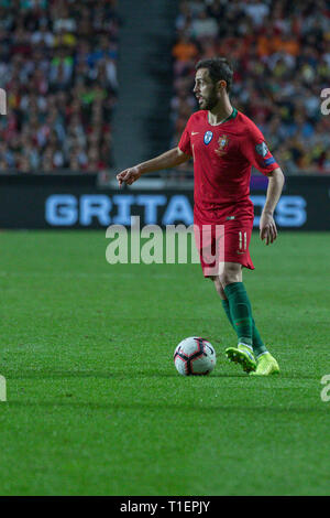 Lisbona, Portogallo. 25 Mar, 2019. Marzo 25, 2019. Lisbona, Portogallo. Il Portogallo e il Manchester City centrocampista Bernardo Silva (11) durante il Campionato Europeo 2020 turno di qualificazione tra il Portogallo e la Serbia Credito: Alexandre de Sousa/Alamy Live News Foto Stock