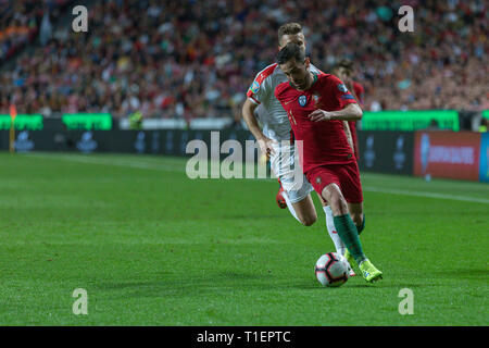 Lisbona, Portogallo. 25 Mar, 2019. Marzo 25, 2019. Lisbona, Portogallo. Il Portogallo e il Manchester City centrocampista Bernardo Silva (11) durante il Campionato Europeo 2020 turno di qualificazione tra il Portogallo e la Serbia Credito: Alexandre de Sousa/Alamy Live News Foto Stock